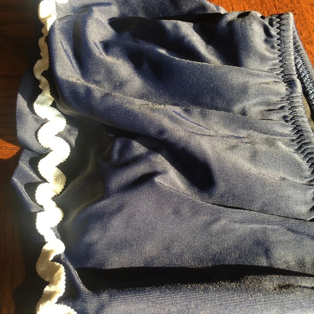J Crew ruffle Rickrack‎ one-shoulder bikini top Navy Blue and White AK510